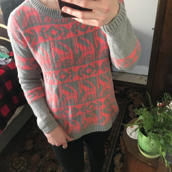 Forever 21 sweater - Picture 2 of 7